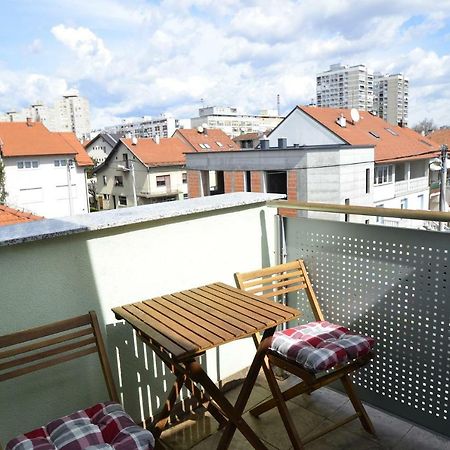 Simpa Stan U Potkrovlju Zagreb Exteriör bild